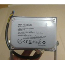 FOCO PROYECTOR LED 20W